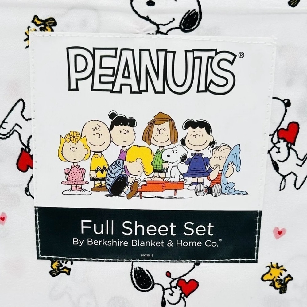 Snoopy Peanuts Full Size Valentine Sheet Set NWT